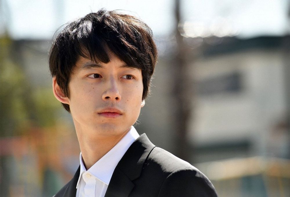 Gak Hanya Oppa, 15 Aktor Jepang Ini Juga Bisa Bikin Hatimu Meleleh