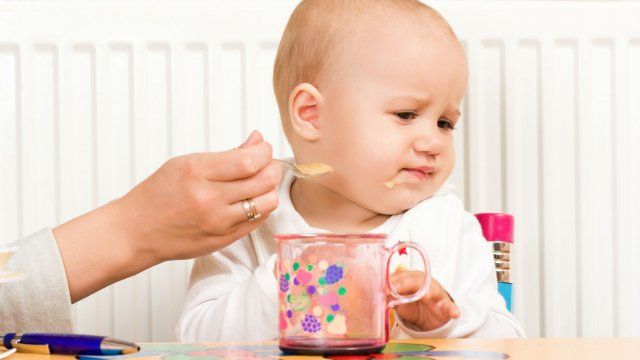 5 Pesan Tentang Cara Makan Sehat yang Dapat Kita Pelajari Dari Bayi