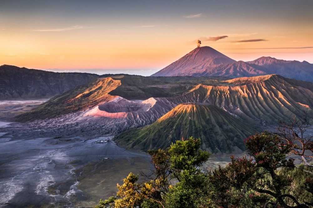 Jadi Wisata Favorit Dunia, 7 Tempat Super Keren Ini Ada di Indonesia