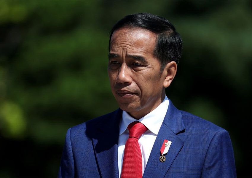 Jokowi Akan Lantik Khofifah-Emil Pukul 15.30 WIB