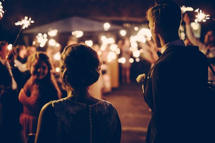 Berniat Nikah Muda, 6 Zodiak Ini Enggan Pacaran Lama-Lama