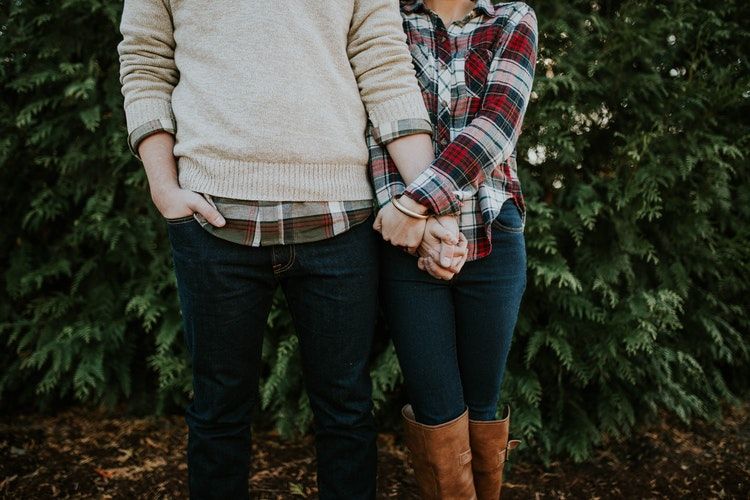 Berniat Nikah Muda, 6 Zodiak Ini Enggan Pacaran Lama-Lama