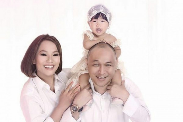 Potret Bahagia Jenny Cortez dan Keluarga Kecilnya