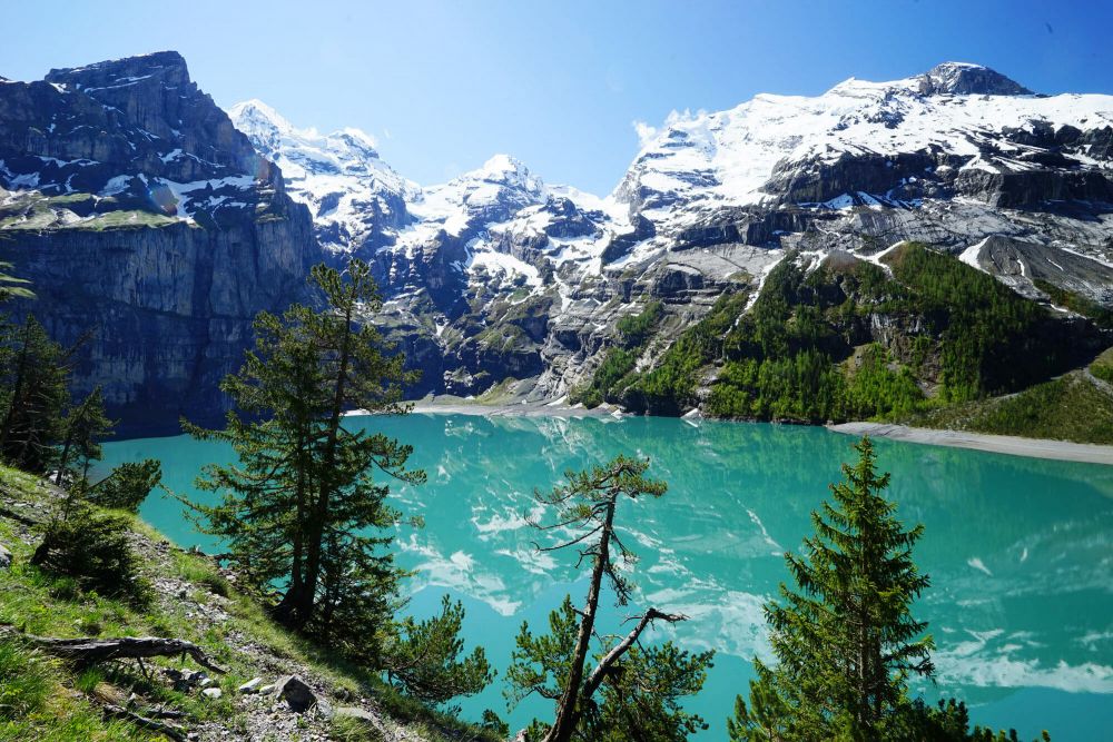 Bikin Adem 7 Pemandangan Danau Di Swiss Ini Indah Bak Lukisan