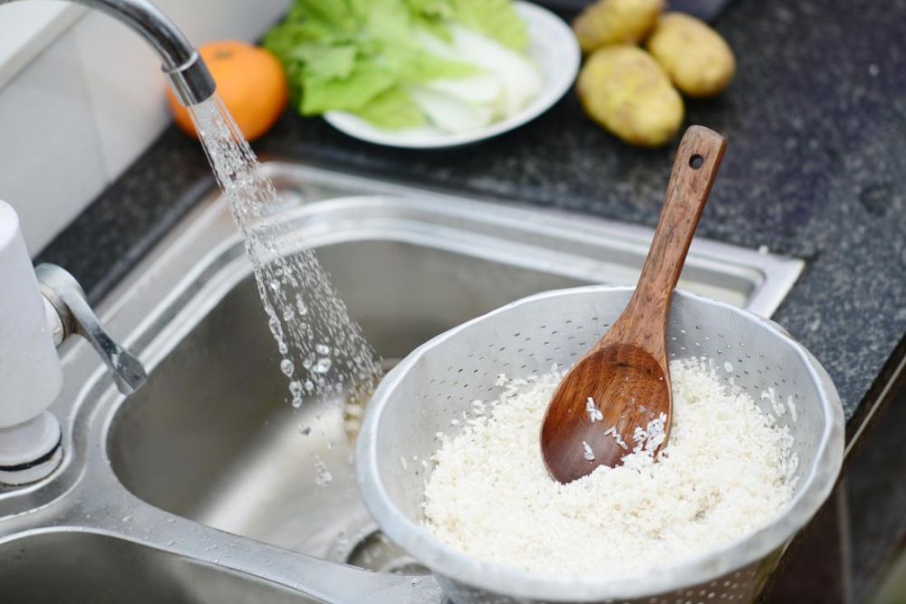 5 Kesalahan Menanak Beras di Rice Cooker, Bisa Bikin Nasinya Lembek