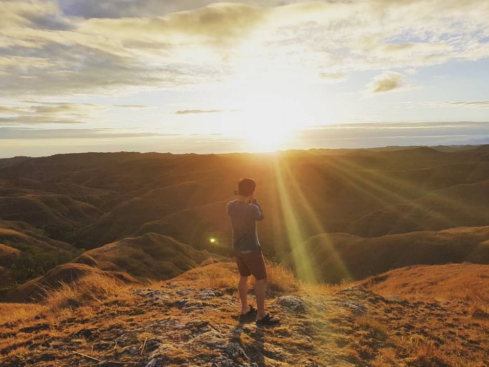 Indah Banget, Ini 10 Potret Pesona Bukit Hiliwuku di Pulau Sumba!