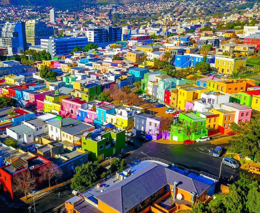 8 Potret Bo-Kaap, Tempat Colorful yang Pernah Dihuni Orang Indonesia