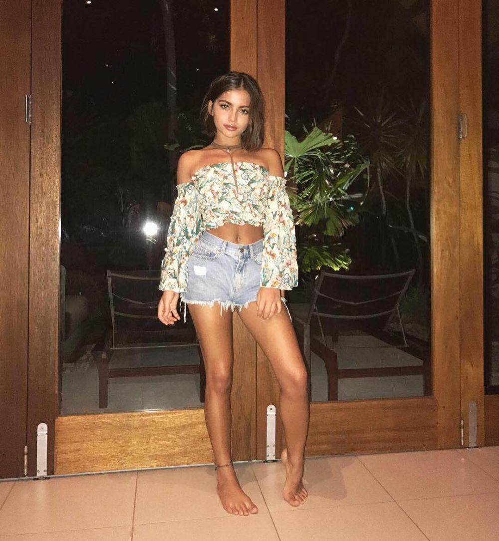 Potret Isabela Moner Pemeran Dora The Explorer Yang Tampak Menawan