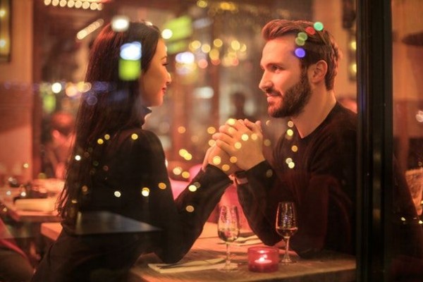 5 Zodiak Cewek ini Calon Istri Dambaan, Meski Kadang Menyebalkan