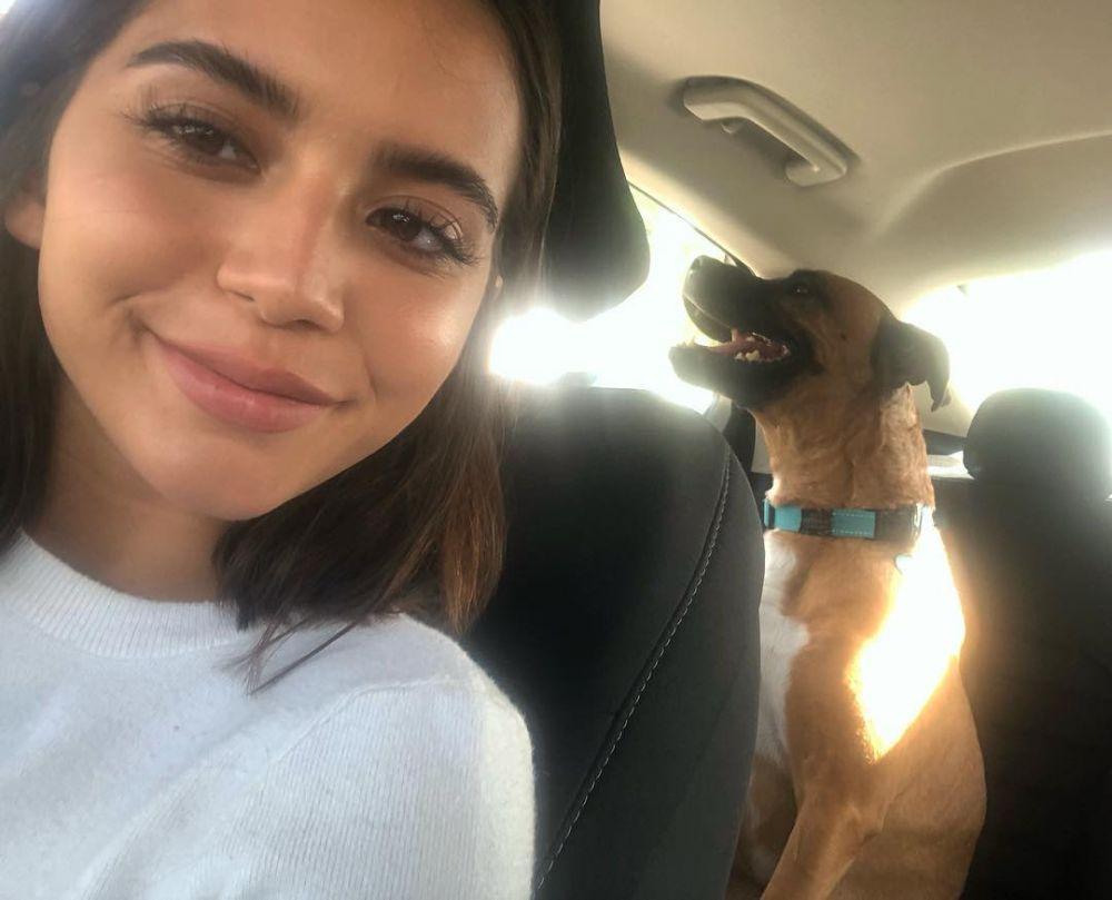 Potret Isabela Moner Pemeran Dora The Explorer Yang Tampak Menawan