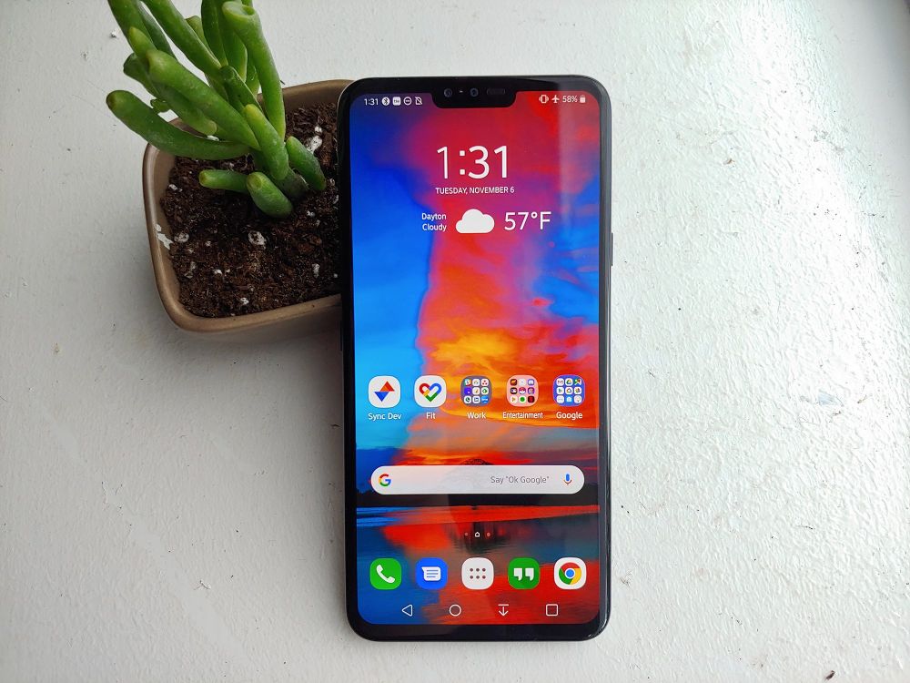 Pesona Kilau dan Kelemahan Rawan: Menelisik Dunia Smartphone dengan Bodi Kaca