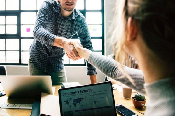 5 Hal yang Harus Kamu Lakukan Supaya Interview Kerjamu Berakhir Sukses