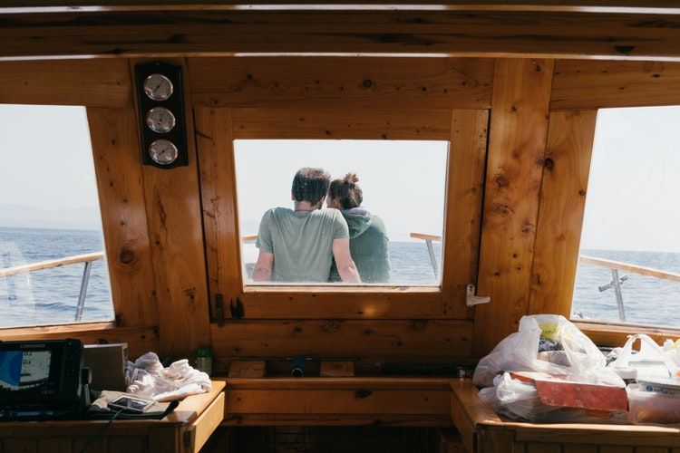 Perempuan Dewasa Gak Akan Melakukan 7 Hal Ini Saat Menjalin Cinta!