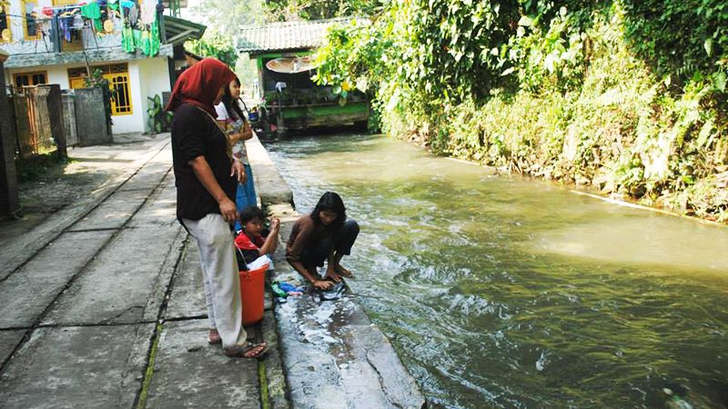 Gelar Water Walk, WWF Ajarkan Warga Medan soal Pentingnya Air Bersih