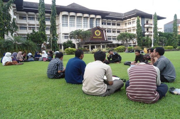 Universitas Mataram, Kampus Negeri Terkenal di NTB