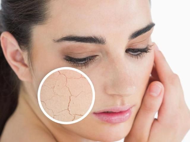 6 Hal Ini Jadi Tanda Kamu Harus Mengganti Skincaremu Dengan Yang Baru 6 Hal Ini Jadi Tanda Kamu Harus Mengganti Skincaremu Dengan Yang Baru