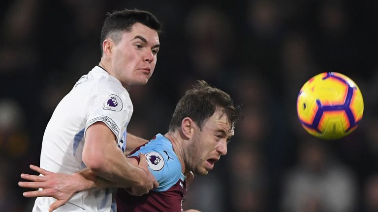 Incar Bek Everton, Tottenham Siap Pecahkan Rekor Pembelian Klub