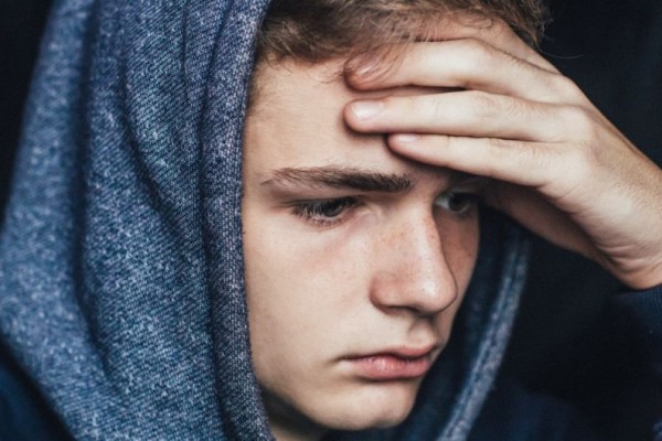6 Kemungkinan Kenapa Kamu Bisa Depresi dan Merasa Cemas