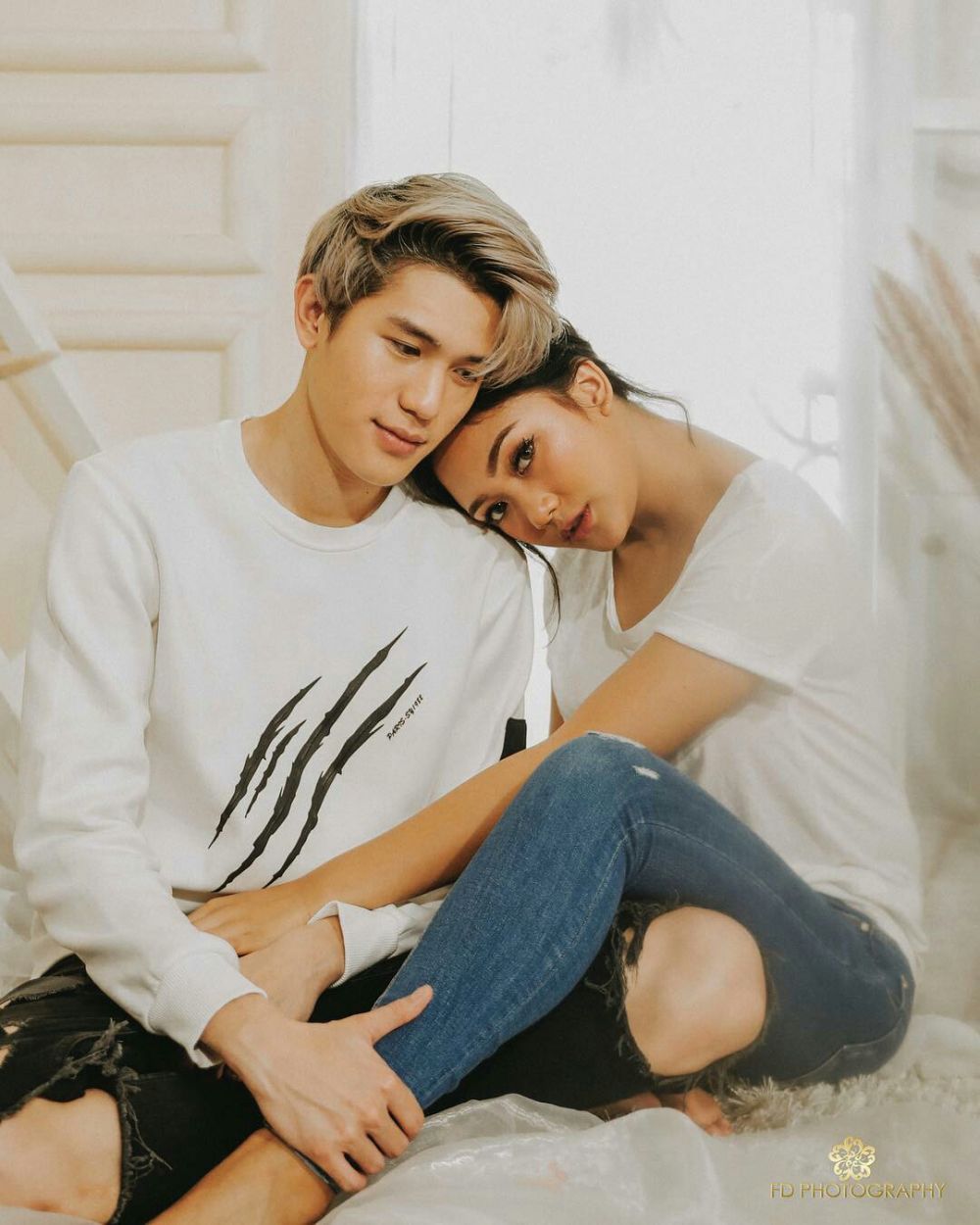 Makin Romantis, Ini 10 Photoshoot Terbaru Marion Jola & Julian Jacob