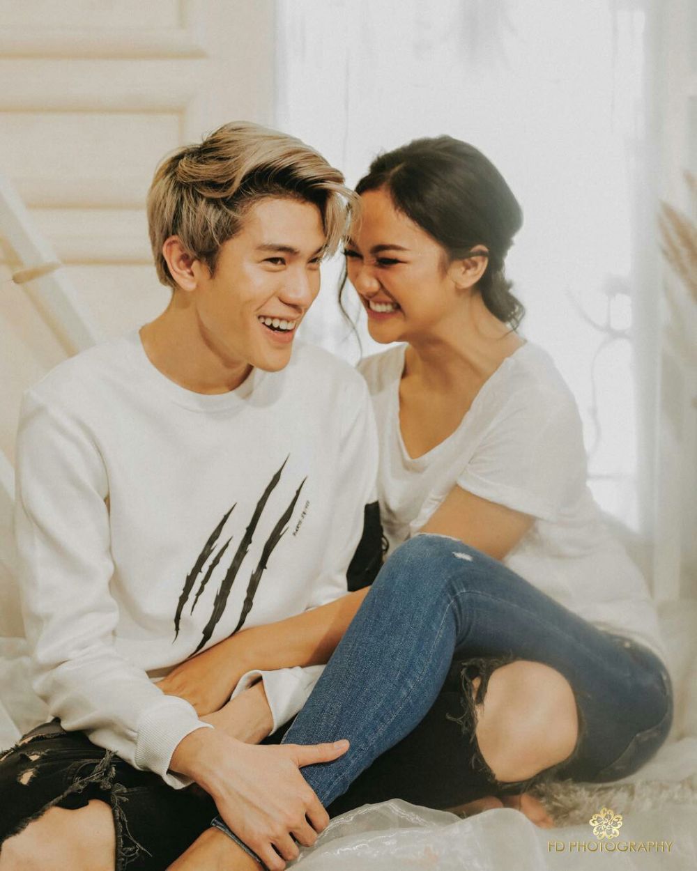 Makin Romantis, Ini 10 Photoshoot Terbaru Marion Jola & Julian Jacob