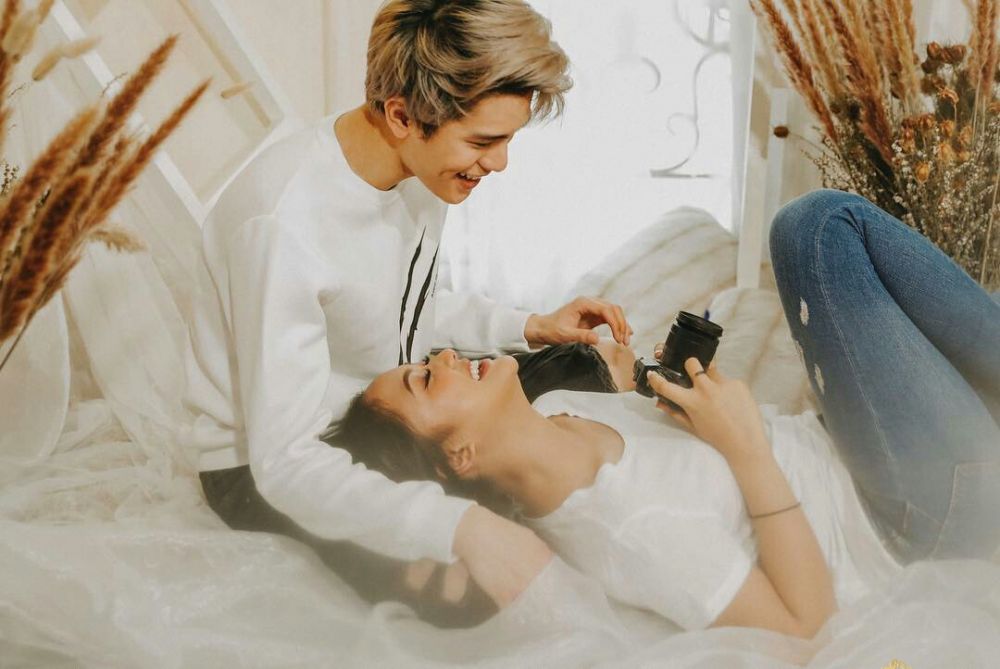 Makin Romantis, Ini 10 Photoshoot Terbaru Marion Jola & Julian Jacob