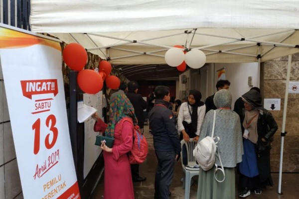 Suasana Pemilu di Turki, Tenang dan Tertib di Tengah Salju Tipis