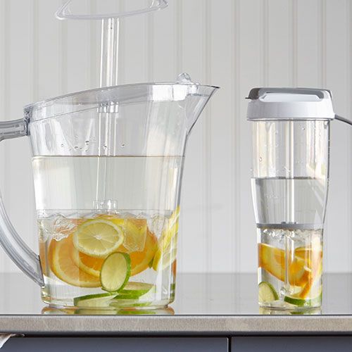 6 Jenis Infused Water Ini Bisa Bikin Pencernaan Makin Sehat Lho!