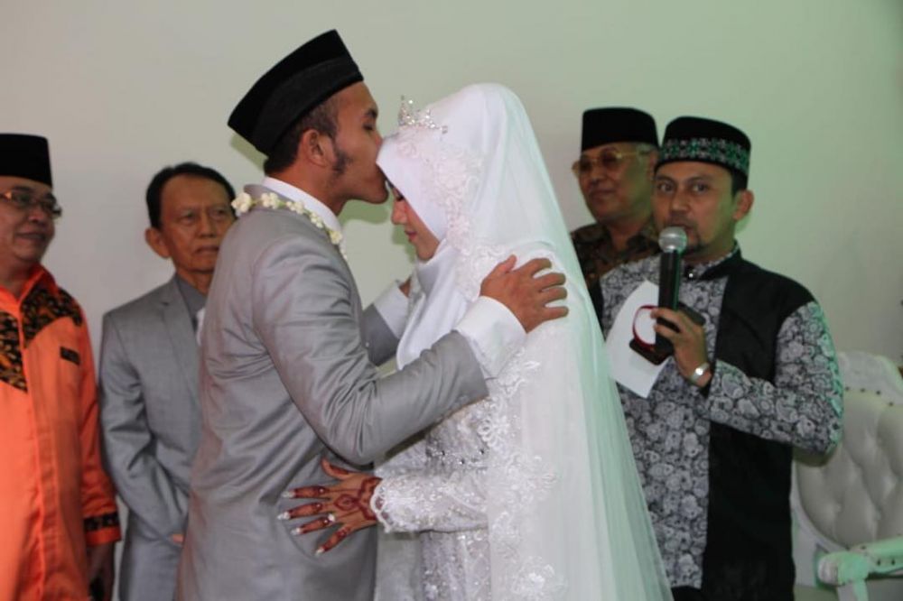 Jauh dari Gosip, Ini 10 Momen Caisar & Almaratu Intan Penuh Kemesraan