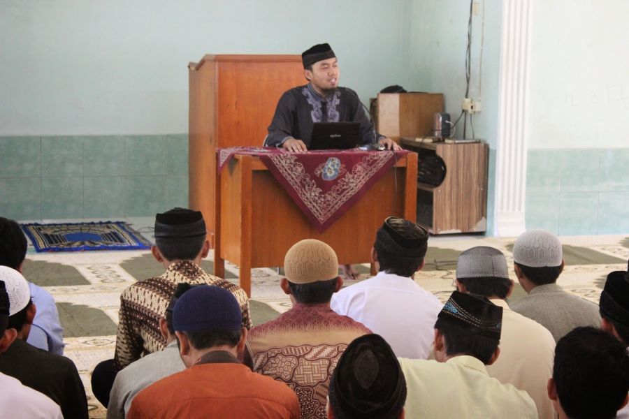 Ikatan Mubaligh Antar Masjid Indonesia
Integrasikan Antar Mubaligh