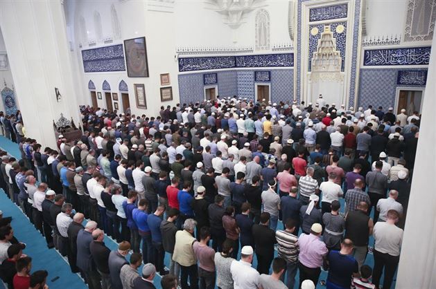 Tiga Amalan di Bulan Ramadan yang Bisa Menggugurkan Dosa