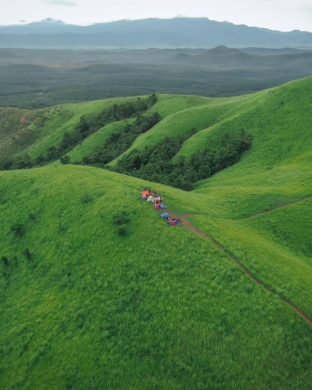 7 Bukit di Kalimantan Selatan Ini Menyuguhkan Panorama Indah – Oya