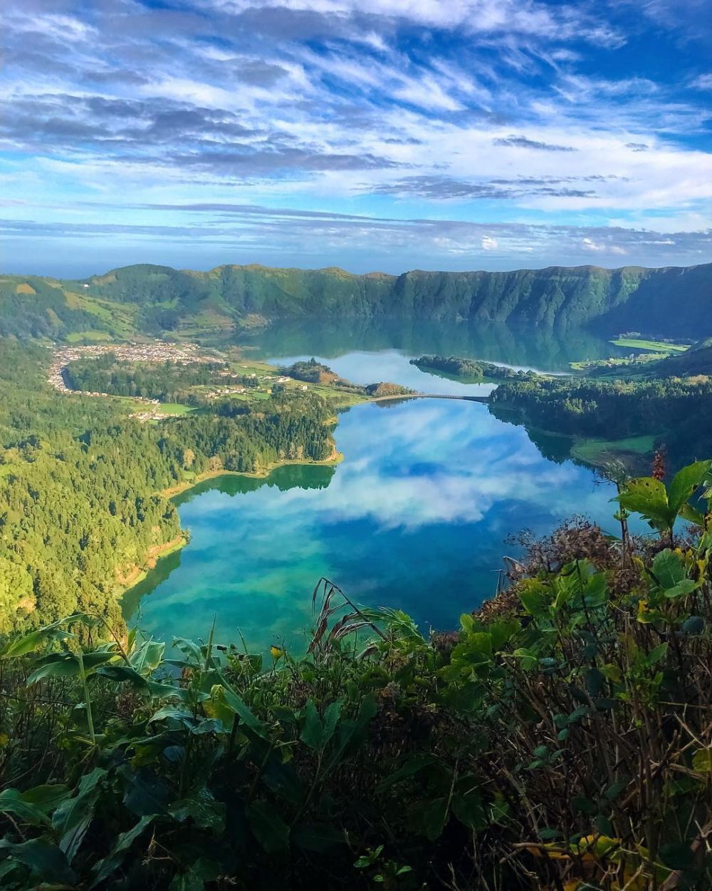 6 Spot Wisata Asyik di Kepulauan Azores, Portugal yang Populer Abis