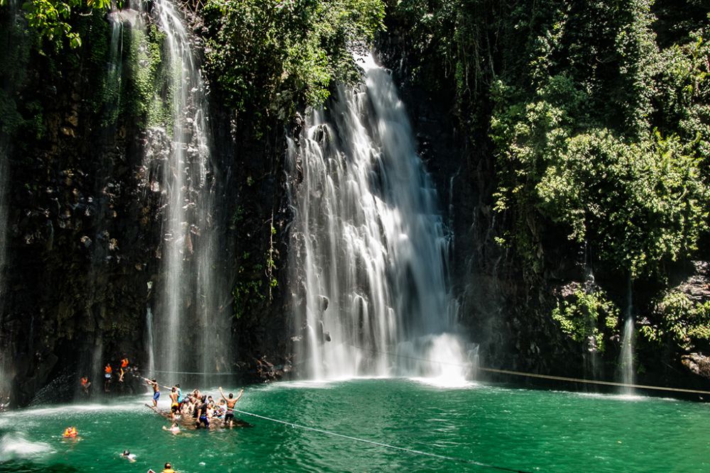 8 Tips Liburan Aman ke Air Terjun Ketika Musim Hujan