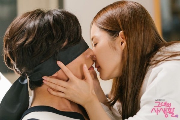 Kissing Expert, Ini Lho 5 Zodiak yang Ahli Banget Berciuman!