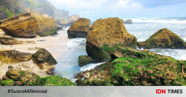 5 Pantai Di Tulungagung Yang Bikin Kamu Ogah Pulang