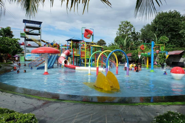 8 Tempat Wisata di Dunia Ini Kaum Wanita Tidak Diperbolehkan Masuk