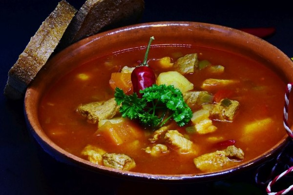 6 Cara Agar Menu Buka Puasa dan Sahurmu Gak Cepat Basi