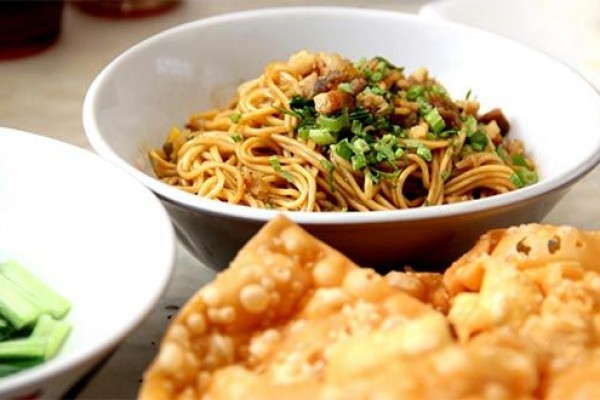 Gak Kalah Sedap, Intip Cara Gampang Bikin Mie Ayam Rumahan