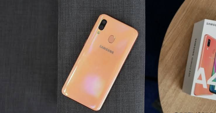 7 Keunggulan Samsung Galaxy A40, Ada Layar Notch Infinity U