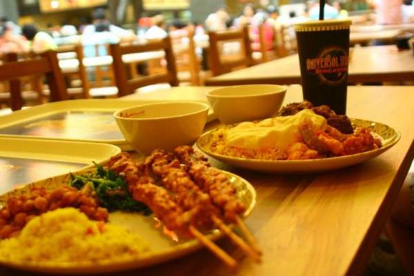 5 Tempat Makan Halal Di Universal Studios Singapura