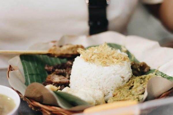 5 Kuliner Malam Dekat UII yang Murah, Enak, dan Bikin Kenyang