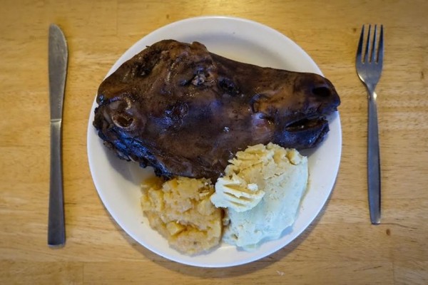 16 Makanan Khas Islandia yang Bikin Geleng-geleng Kepala