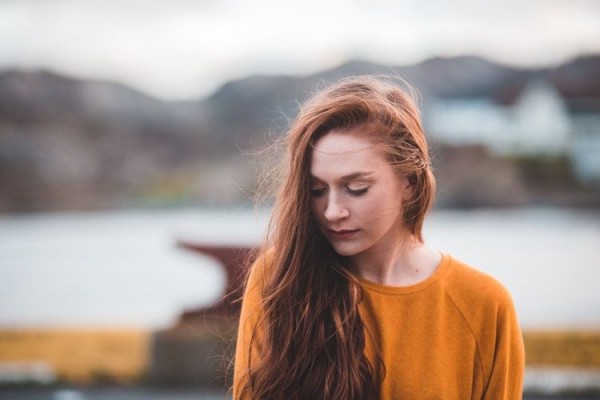 5 Cara Bijak Menyikapi Sakit Hati yang Mendalam, Jangan Galau Girls!