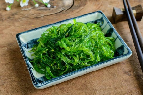 7 Manfaat Wakame, Rumput Laut Khas Jepang yang Selezat Nori