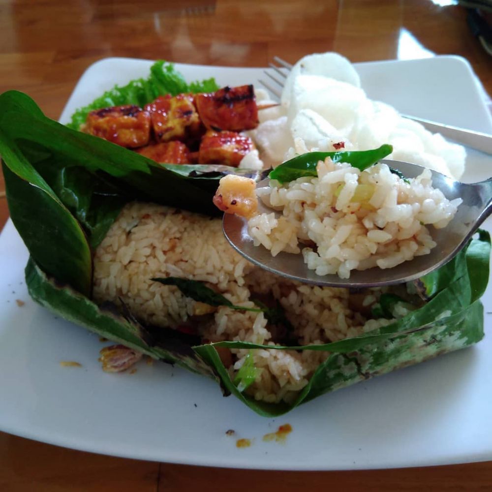 5 Rekomendasi Nasi Bakar Paling Enak di Bandung, Maknyus ...