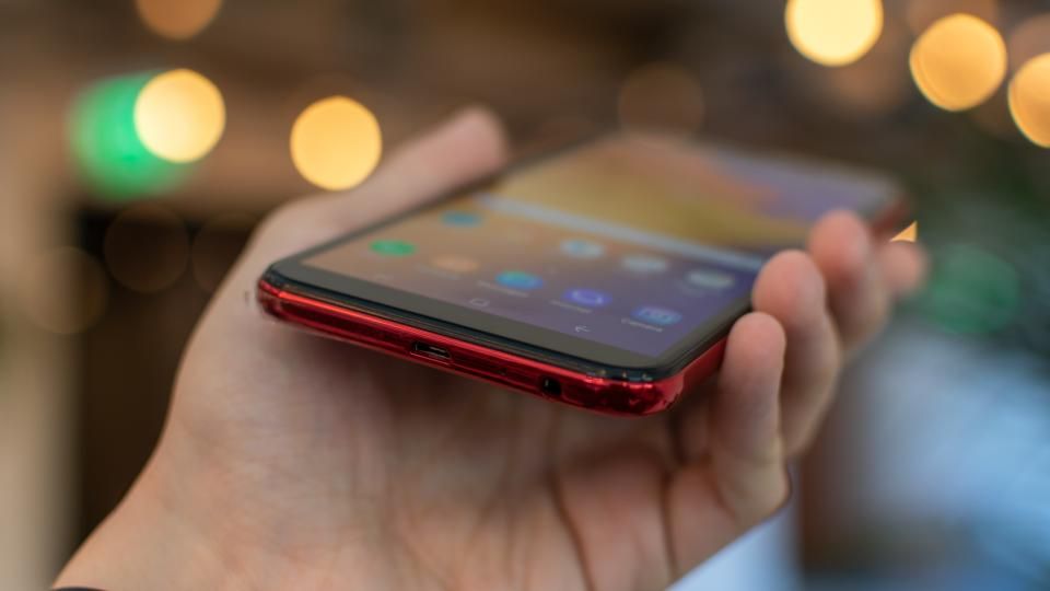Oppo A3s Vs Samsung Galaxy S10 Plus Apakah Versus