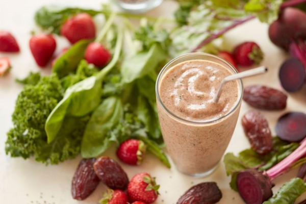 5 Resep Smoothie Kurma Dipadu Aneka Buah Segar Bernutrisi