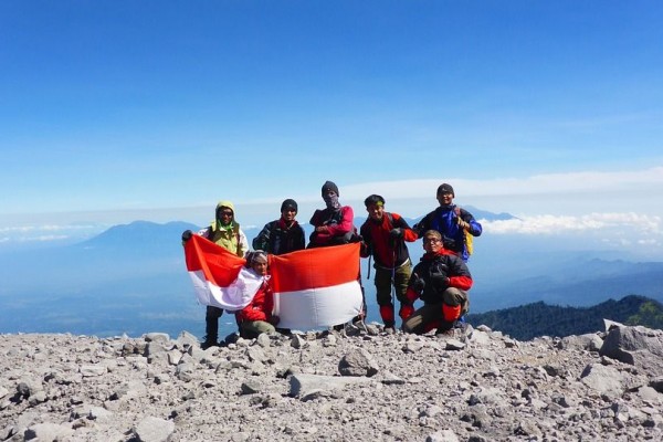 7 Summits of Java yang Membuatmu Tidak Sabar untuk Segera Mendaki