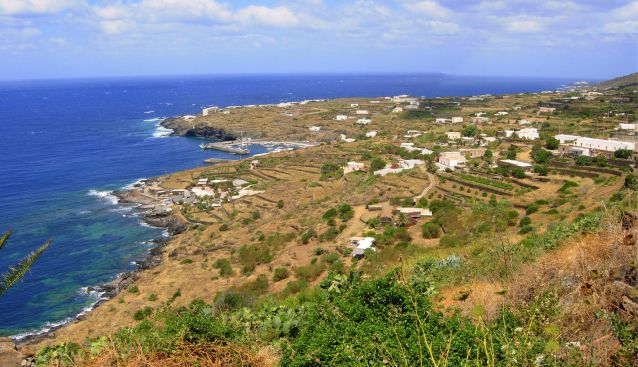 10 Pulau Eksotis di Dunia yang Belum Dikenal Banyak Orang