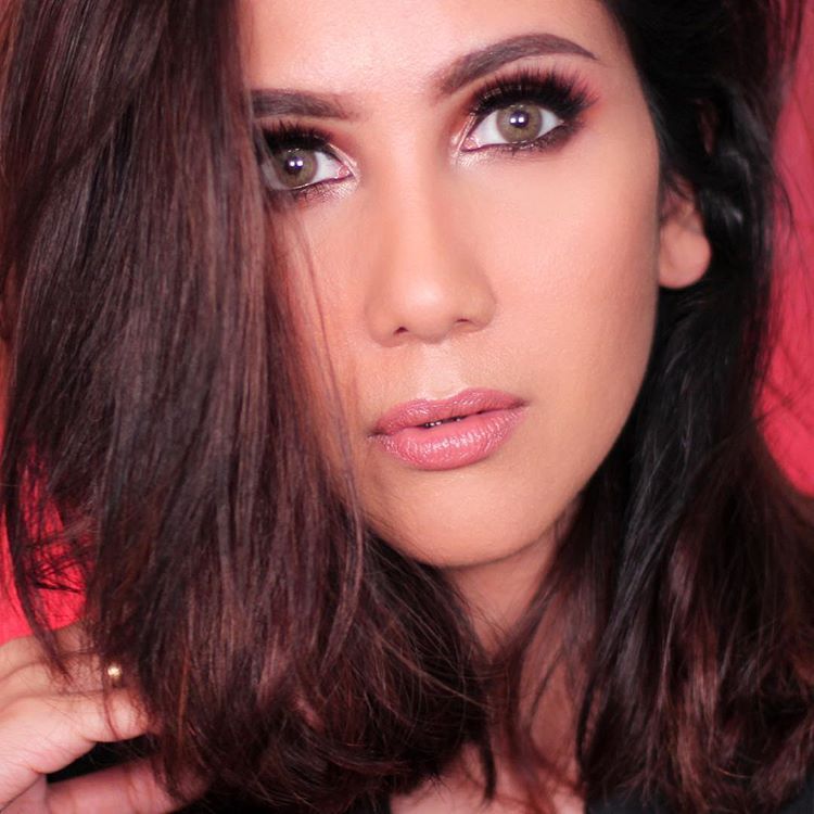 7 Beauty Vlogger Indonesia Ini Bisa Kamu Jadikan Referensi Dandan